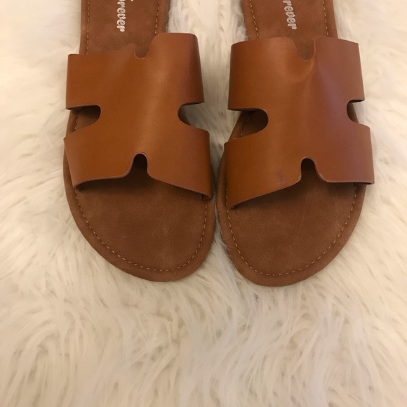 🆕 Jolie Cognac Slip On Sandal - Picture 3 of 7